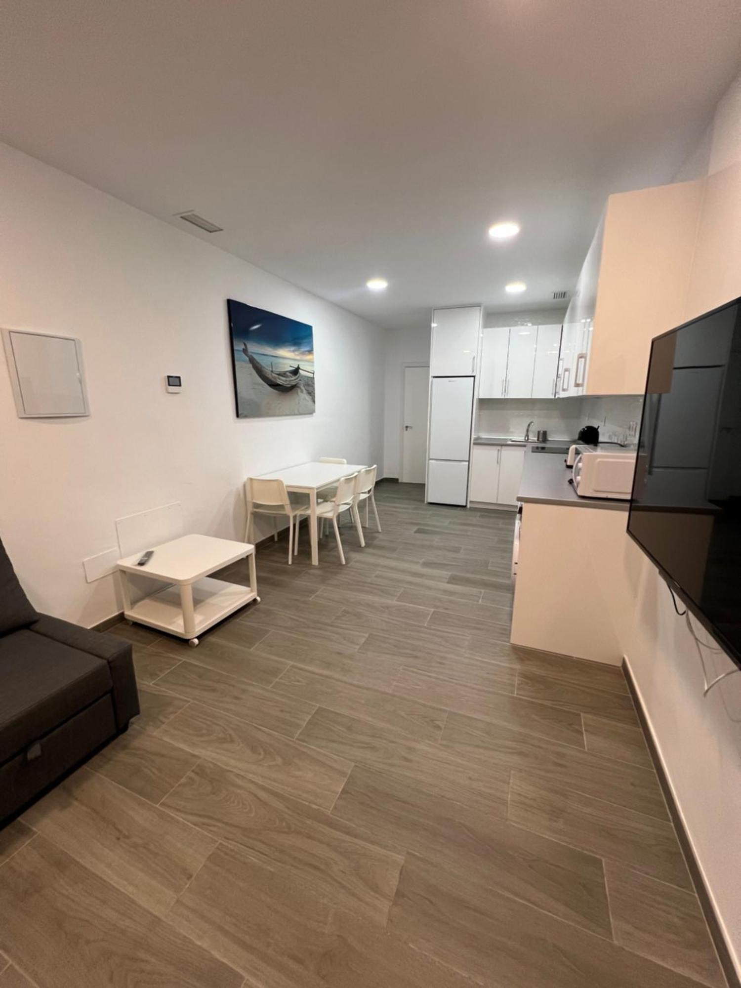 Apartamentos Montalvo Metropolis A Torremolinos Eksteriør billede